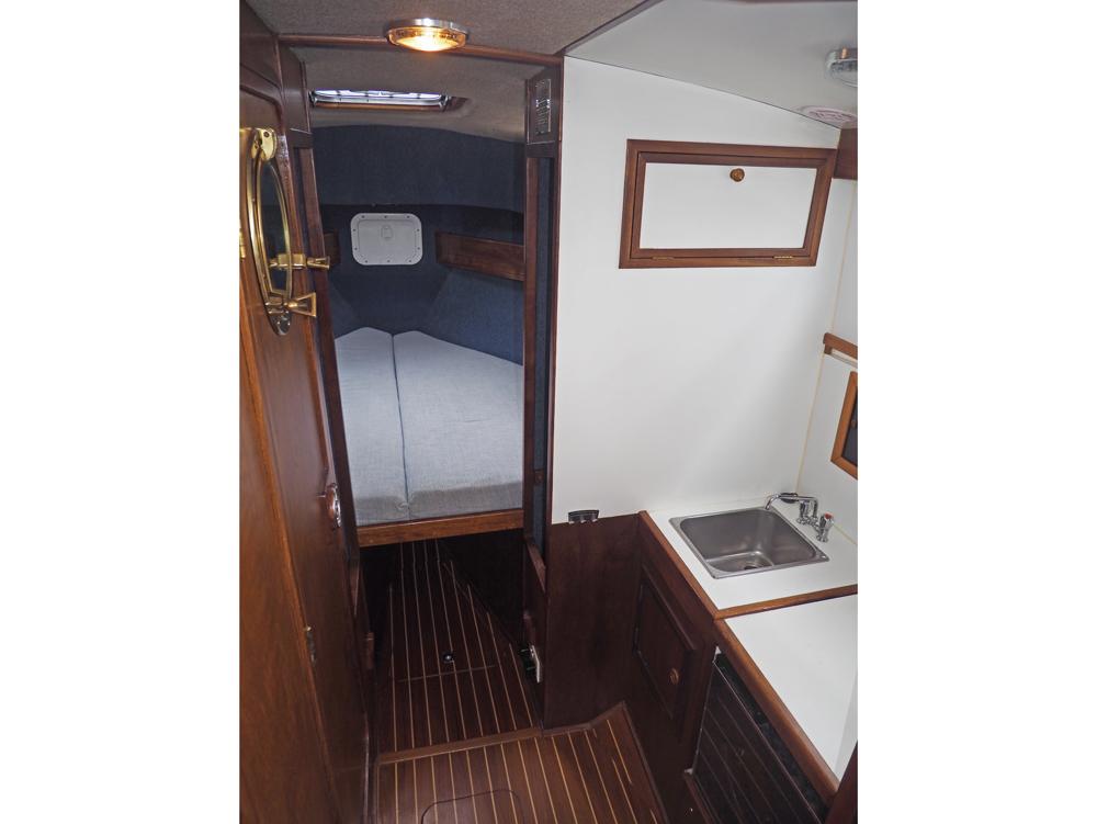 Cabin en avant, H&eacute;bergements